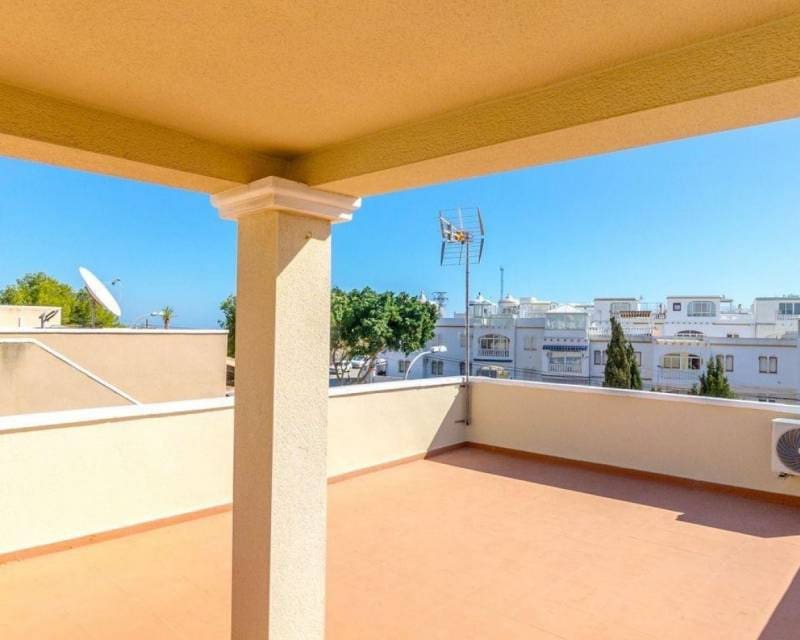3 camera da letto Villa in vendita in Villamartin con piscina - 295.000 € (Rif: 10031119)