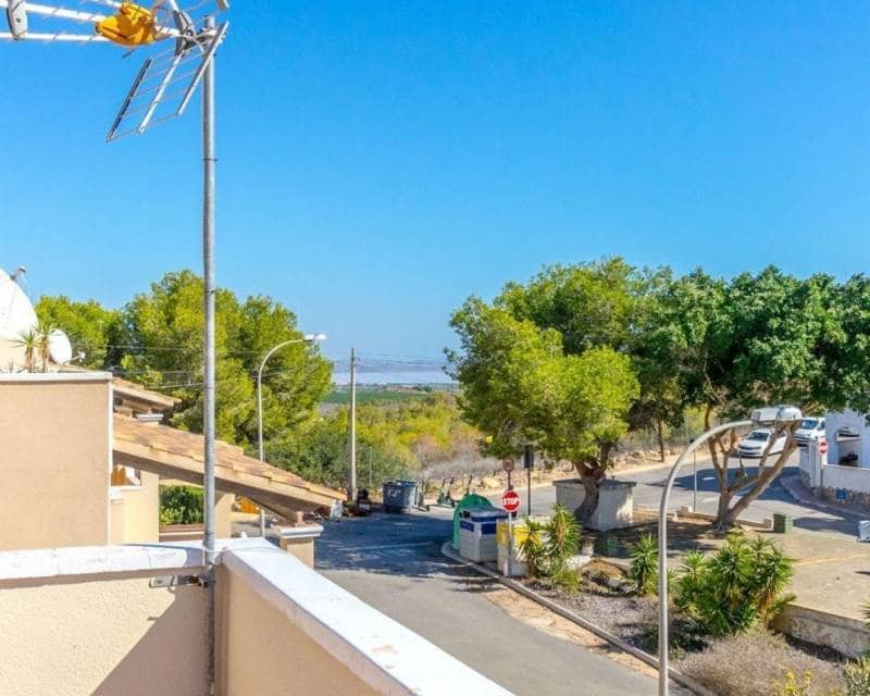 3 camera da letto Villa in vendita in Villamartin con piscina - 295.000 € (Rif: 10031119)