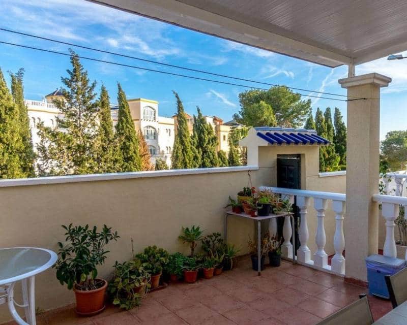 3 camera da letto Villa in vendita in Villamartin con piscina - 295.000 € (Rif: 10031119)