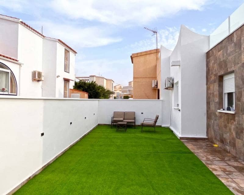 2 slaapkamer Huis te koop in Playa Flamenca - € 219.000 (Ref: 10031202)