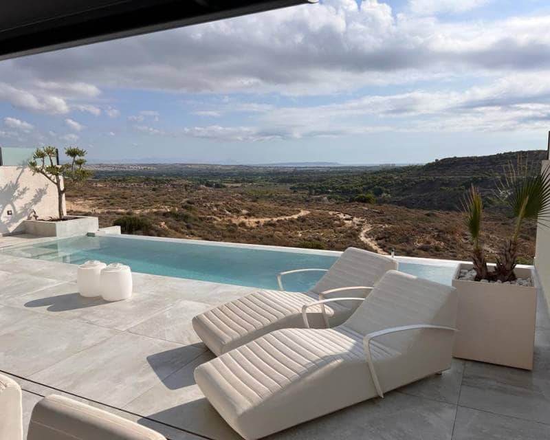 5 soveværelse Villa til salg i Ciudad Quesada med swimmingpool - € 875.000 (Ref: 10031278)
