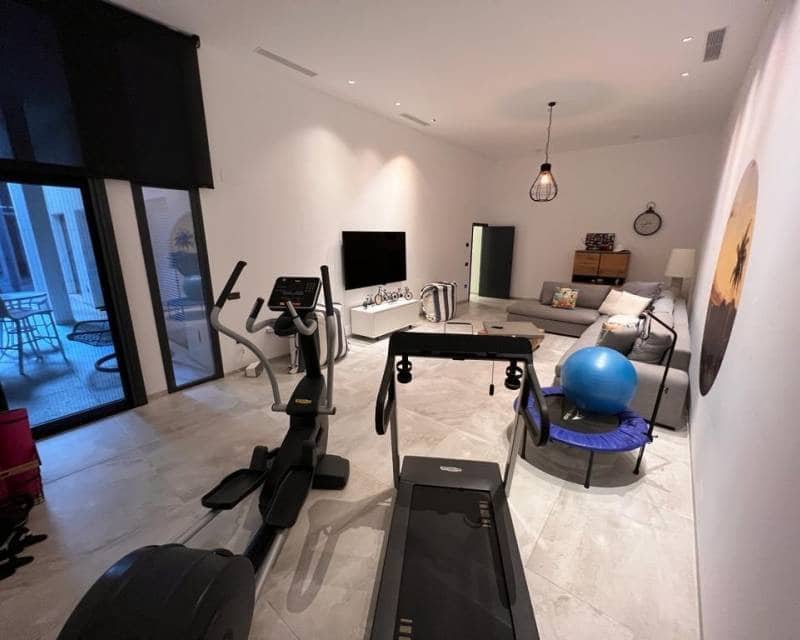 5 soveværelse Villa til salg i Ciudad Quesada med swimmingpool - € 875.000 (Ref: 10031278)