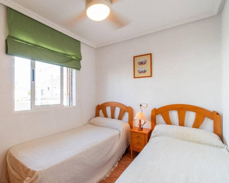5 Zimmer Reihenhaus zu verkaufen in Playa Flamenca mit Pool - 240.000 € (Ref: 10032526)