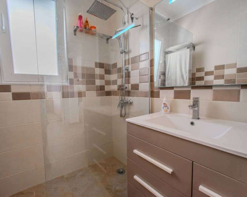 2 Zimmer Villa zu verkaufen in Ciudad Quesada mit Pool - 225.000 € (Ref: 10032528)