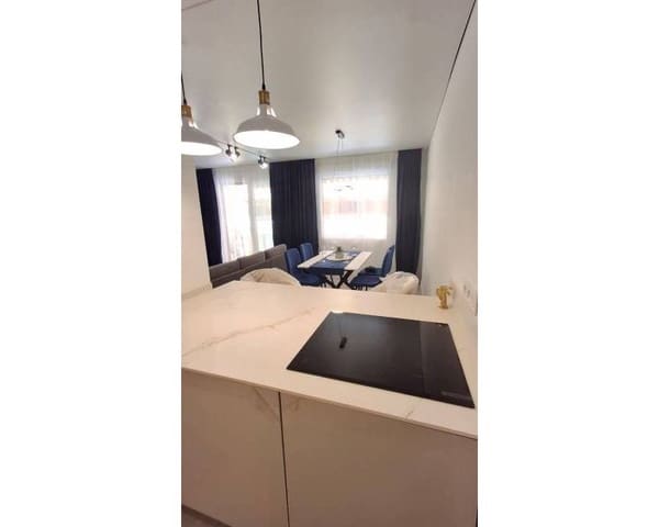 2 soveværelse Strandlejlighed til salg i Playa del Acequión, Torrevieja - € 249.900 (Ref: 10033206)