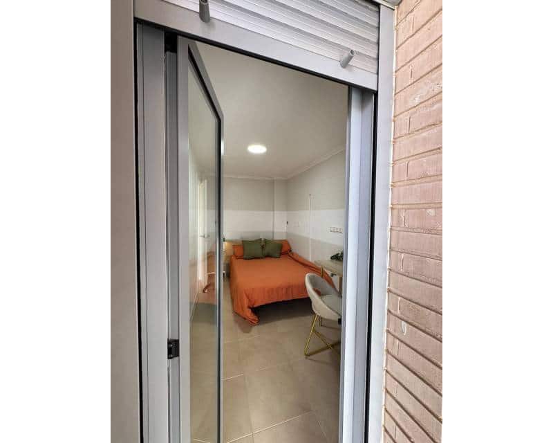 Apartamento de 5 habitaciones en Torrevieja en venta - 169.000 € (Ref: 10033274)