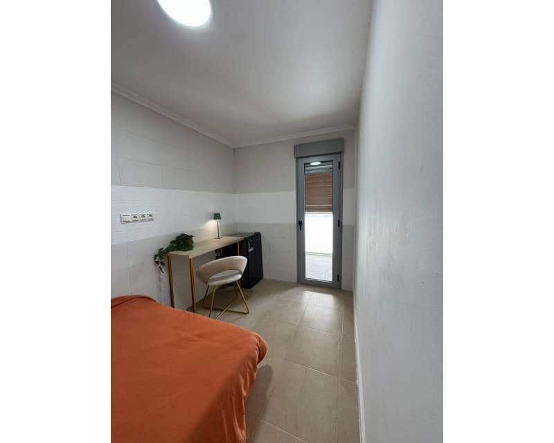 Apartamento de 5 habitaciones en Torrevieja en venta - 169.000 € (Ref: 10033274)