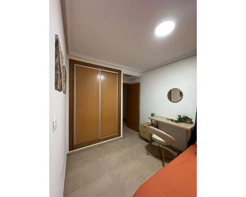 Apartamento de 5 habitaciones en Torrevieja en venta - 169.000 € (Ref: 10033274)