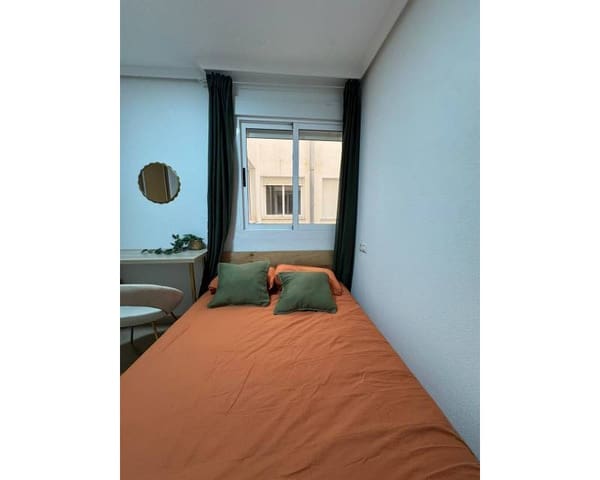 Apartamento de 5 habitaciones en Puerto Deportivo, Torrevieja en venta - 169.000 € (Ref: 10033274)