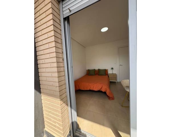 Apartamento de 5 habitaciones en Puerto Deportivo, Torrevieja en venta - 169.000 € (Ref: 10033274)