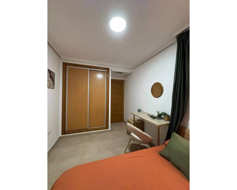 Apartamento de 5 habitaciones en Torrevieja en venta - 169.000 € (Ref: 10033274)