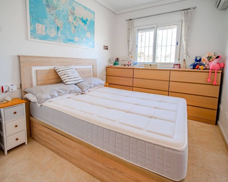 2 makuuhuone Huoneisto myytävänä paikassa La Marquesa mukana uima-altaan - 170 000 € (Ref: 10033276)