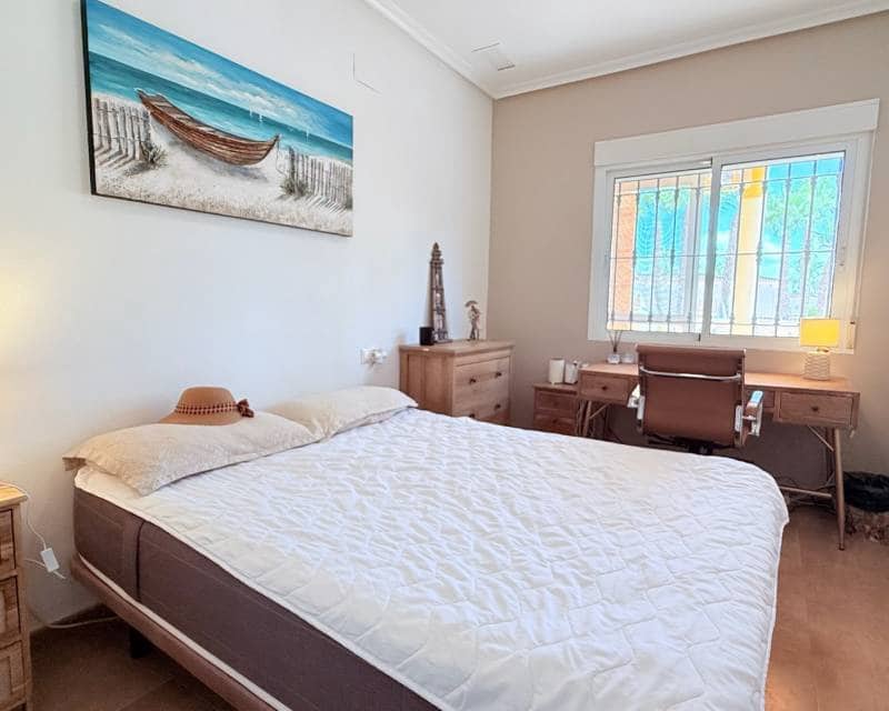 3 makuuhuone Huvila myytävänä paikassa Catral - 430 000 € (Ref: 10033277)