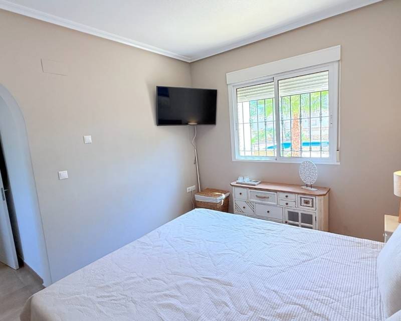 3 makuuhuone Huvila myytävänä paikassa Catral - 430 000 € (Ref: 10033277)