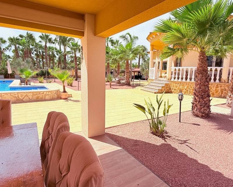 3 makuuhuone Huvila myytävänä paikassa Catral - 430 000 € (Ref: 10033277)