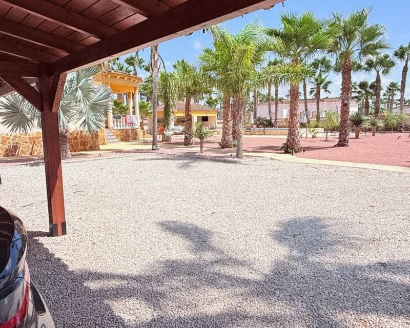 3 makuuhuone Huvila myytävänä paikassa Catral - 430 000 € (Ref: 10033277)