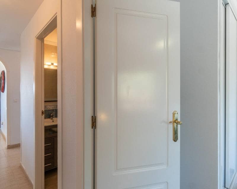 Apartamento de 2 habitaciones en Orihuela Costa en venta con piscina - 215.000 € (Ref: 10034250)