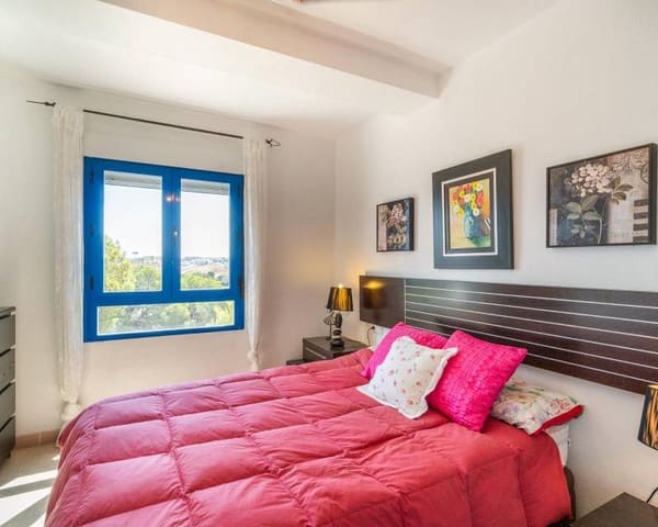 2 soveværelse Lejlighed til salg i Campoamor, Orihuela med swimmingpool - € 215.000 (Ref: 10034250)