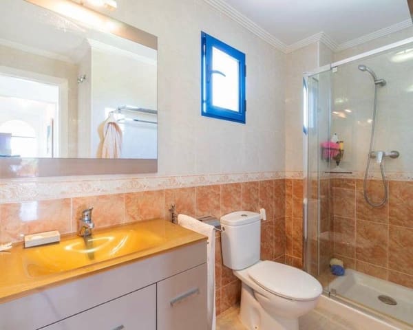 2 soveværelse Lejlighed til salg i Campoamor, Orihuela med swimmingpool - € 215.000 (Ref: 10034250)