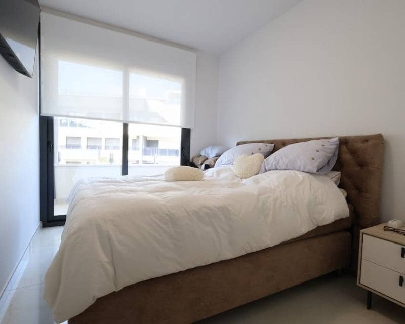 3 bedroom Apartment for sale in Orihuela Costa with pool - € 485,000 (Ref: 10034345)