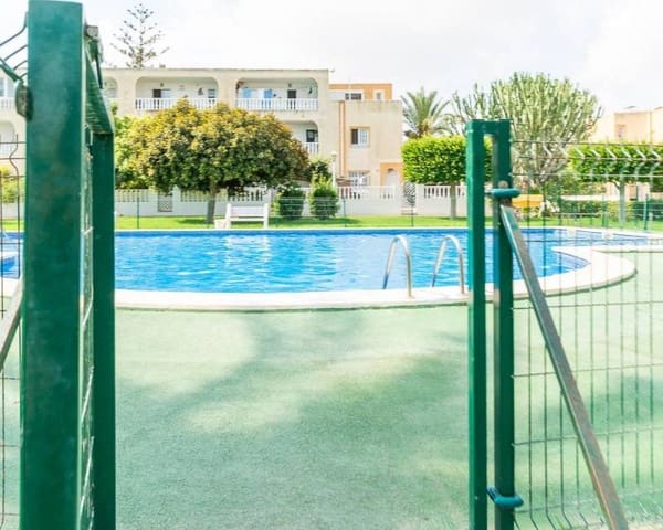 1 Zimmer Apartment zu verkaufen in Torreblanca, Torrevieja mit Pool - 149.000 € (Ref: 10034347)