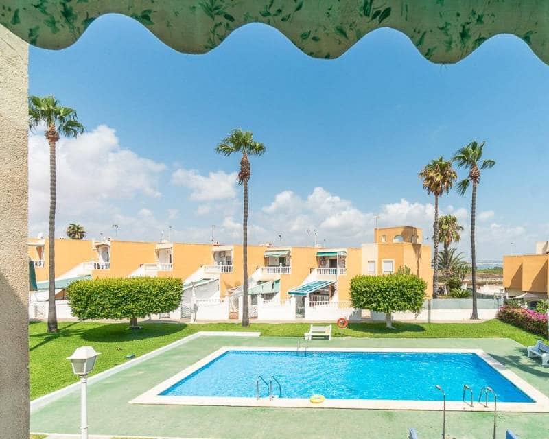 1 chambre Appartement à vendre à Torrevieja avec piscine - 149 000 € (Ref: 10034347)