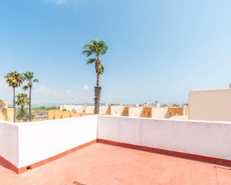 1 chambre Appartement à vendre à Torrevieja avec piscine - 149 000 € (Ref: 10034347)
