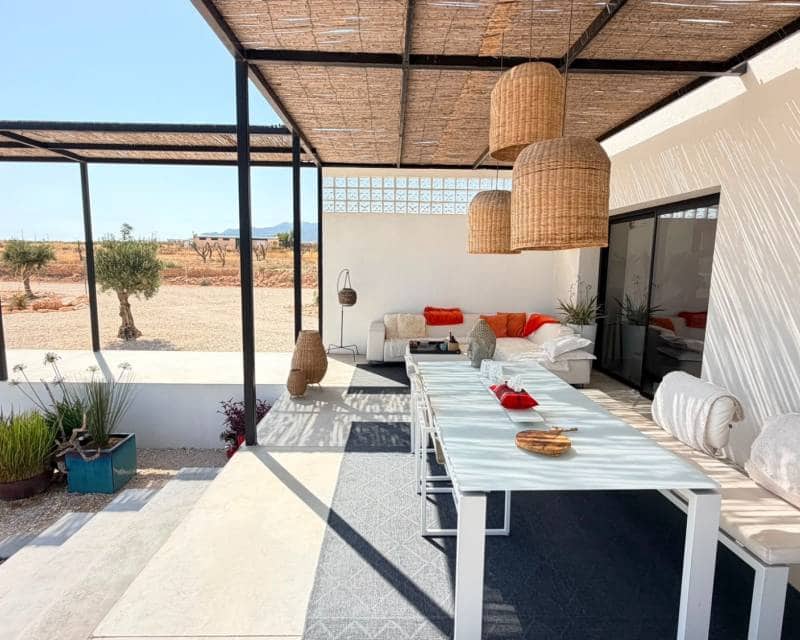 5 Zimmer Villa zu verkaufen in Pinoso mit Pool - 679.000 € (Ref: 10034348)