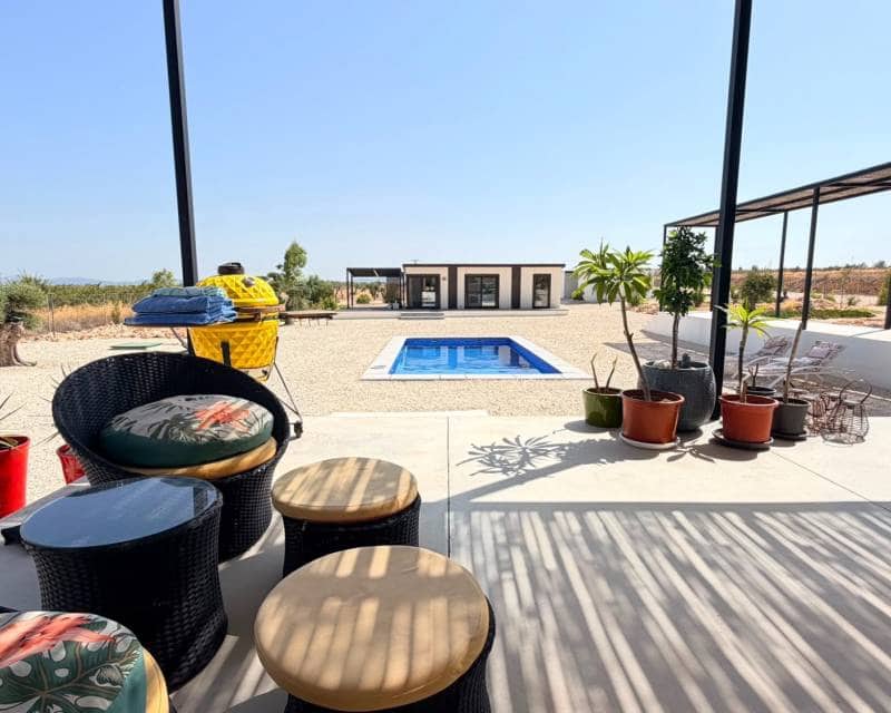 5 Zimmer Villa zu verkaufen in Pinoso mit Pool - 679.000 € (Ref: 10034348)
