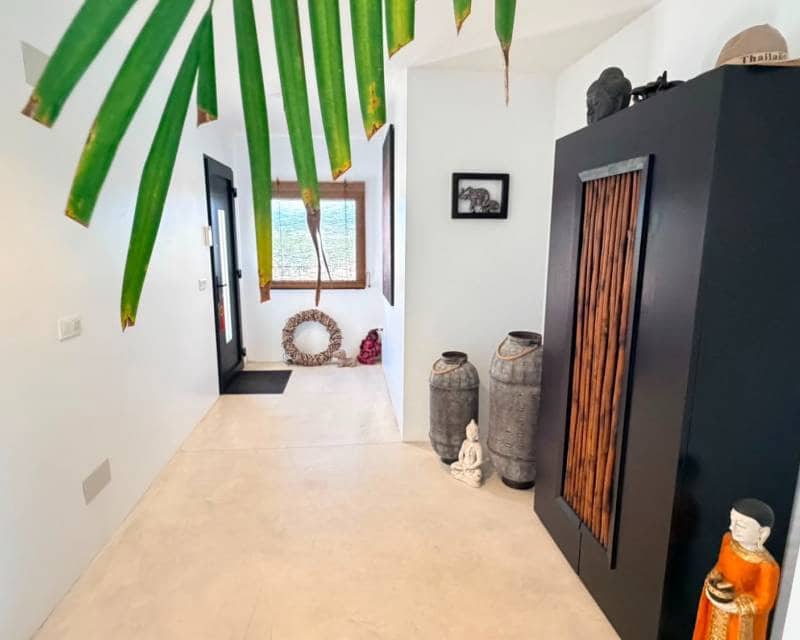 5 Zimmer Villa zu verkaufen in Pinoso mit Pool - 679.000 € (Ref: 10034348)