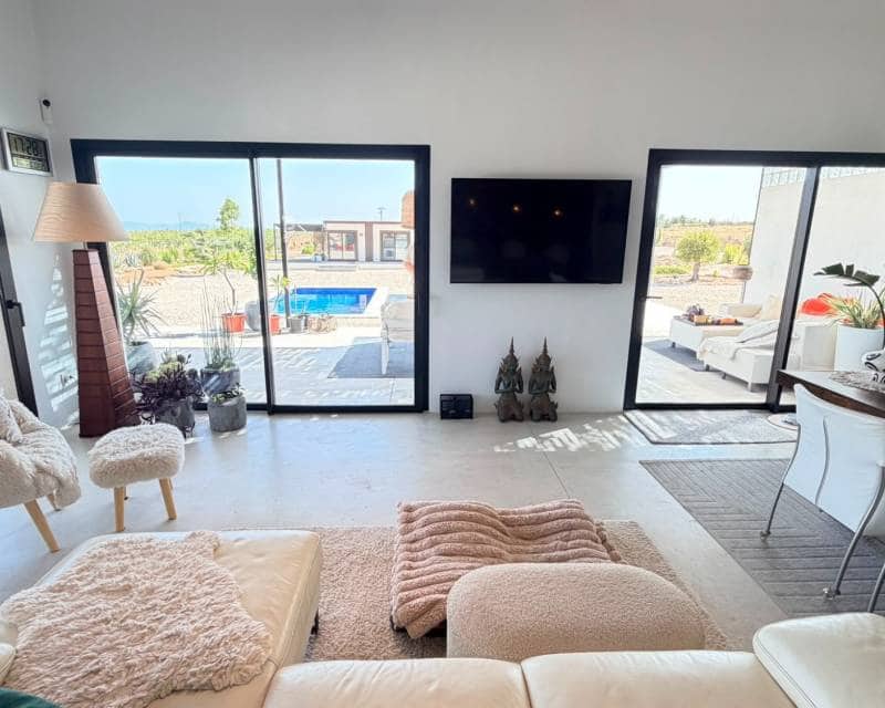 5 Zimmer Villa zu verkaufen in Pinoso mit Pool - 679.000 € (Ref: 10034348)