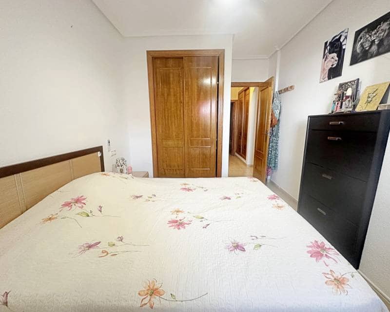 2 bedroom Townhouse for sale in Torrevieja with pool - € 162,500 (Ref: 10034422)