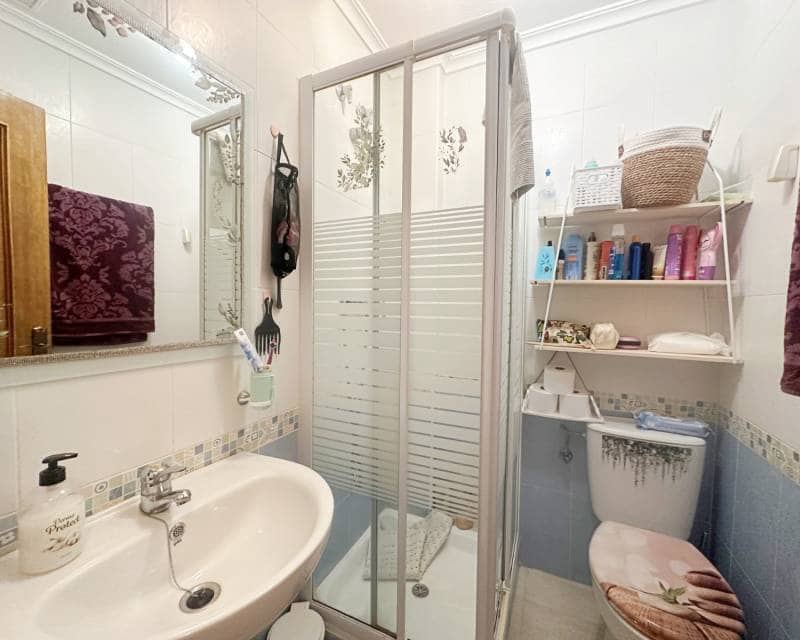 2 bedroom Townhouse for sale in Torrevieja with pool - € 162,500 (Ref: 10034422)