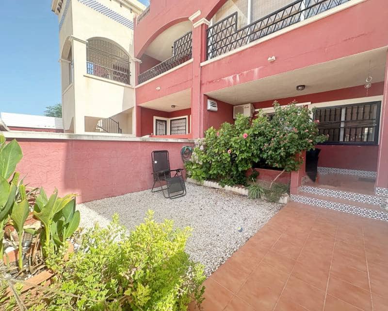 2 bedroom Townhouse for sale in Torrevieja with pool - € 162,500 (Ref: 10034422)