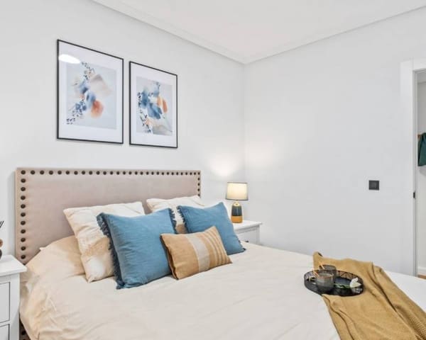 Apartamento de 2 habitaciones en La Florida, Orihuela en venta con piscina - 194.800 € (Ref: 10034423)