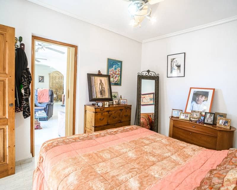 4 slaapkamer Appartement te koop in Alicante stad - € 249.900 (Ref: 10034560)
