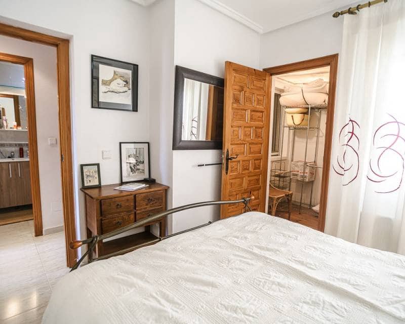 4 slaapkamer Appartement te koop in Alicante stad - € 249.900 (Ref: 10034560)
