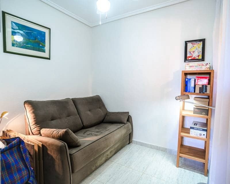 4 slaapkamer Appartement te koop in Alicante stad - € 249.900 (Ref: 10034560)