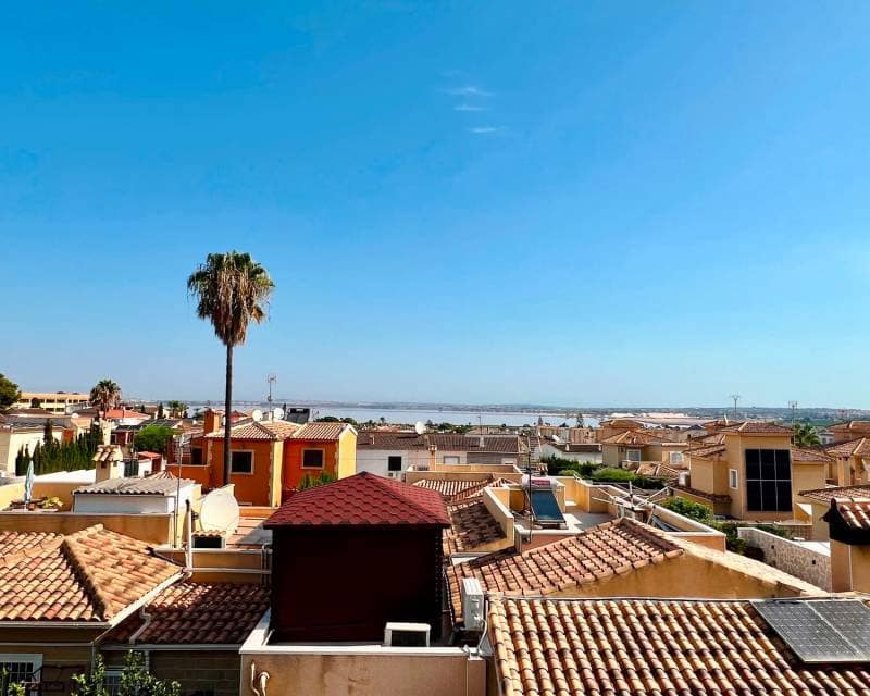 2 slaapkamer Villa te koop in Los Balcones met zwembad garage - € 699.990 (Ref: 10035832)