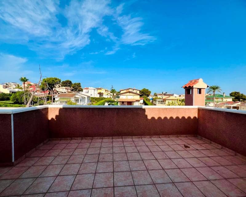 2 slaapkamer Villa te koop in Los Balcones met zwembad garage - € 699.990 (Ref: 10035832)