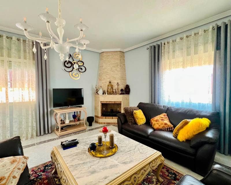 2 slaapkamer Villa te koop in Los Balcones met zwembad garage - € 699.990 (Ref: 10035832)