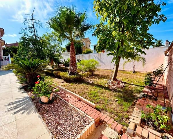 2 slaapkamer Villa te koop in Los Balcones met zwembad garage - € 699.990 (Ref: 10035832)