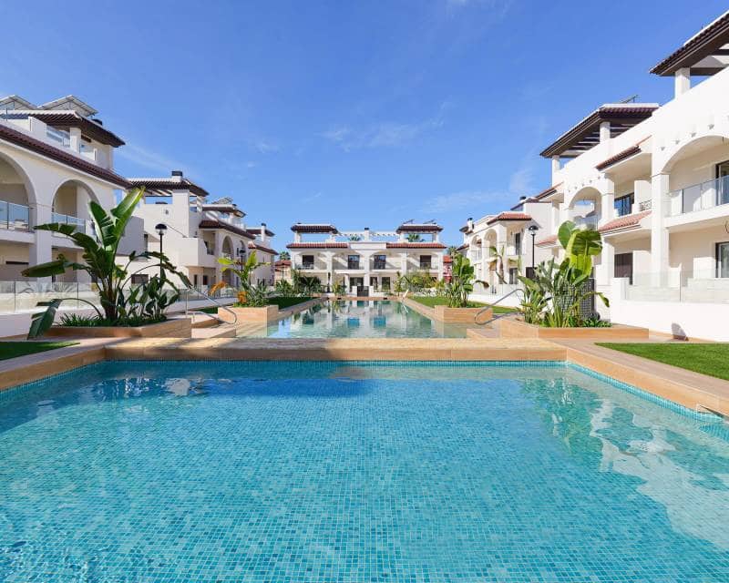 3 bedroom Townhouse for sale in Ciudad Quesada with pool - € 400,000 (Ref: 10035994)