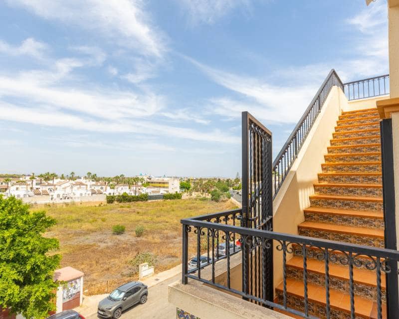2 soveværelse Lejlighed til salg i Villamartin - € 175.000 (Ref: 10036008)