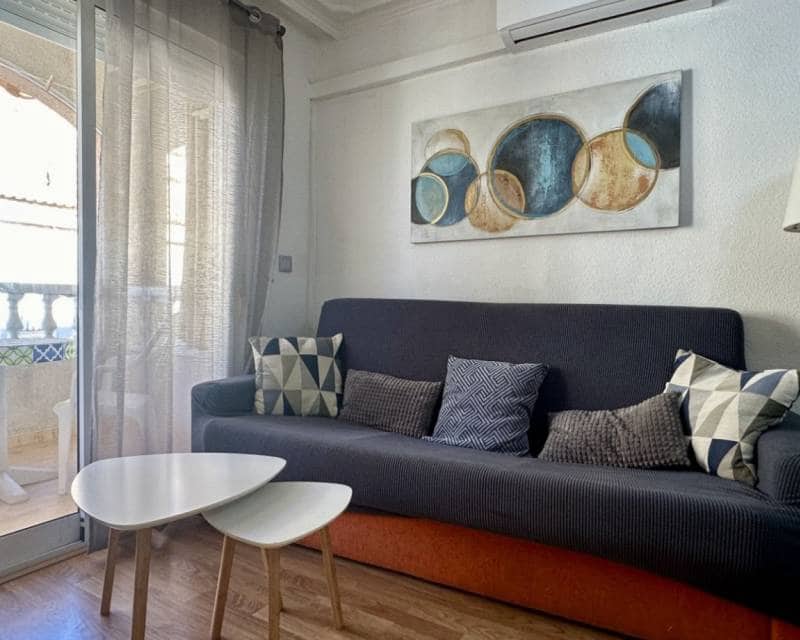 2 sovrum Lägenhet till salu i Torrevieja - 159 000 € (Ref: 10041751)