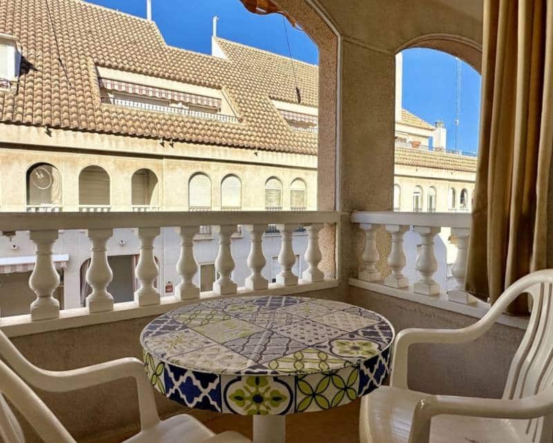 2 sovrum Lägenhet till salu i Torrevieja - 159 000 € (Ref: 10041751)