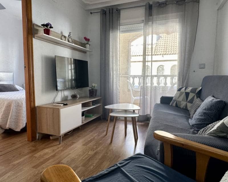 2 sovrum Lägenhet till salu i Torrevieja - 159 000 € (Ref: 10041751)