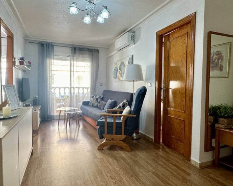 2 sovrum Lägenhet till salu i Torrevieja - 159 000 € (Ref: 10041751)