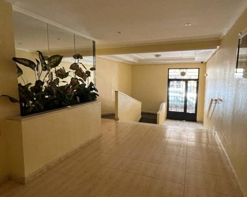 2 sovrum Lägenhet till salu i Torrevieja - 159 000 € (Ref: 10041751)