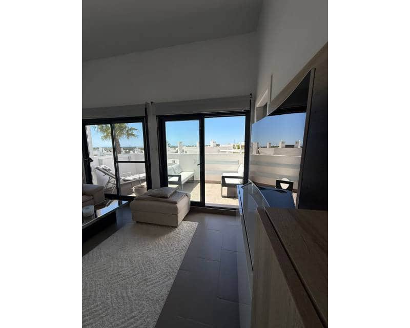 2 soverom Leilighet til salgs i Las Ramblas Golf med svømmebasseng - € 325 000 (Ref: 10041907)